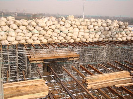 “碗扣式鋼管腳手架，適應時代需求才能長u發展”