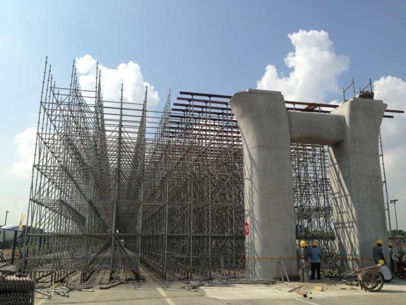 “高架橋腳手架,不是支柱，勝過支柱”