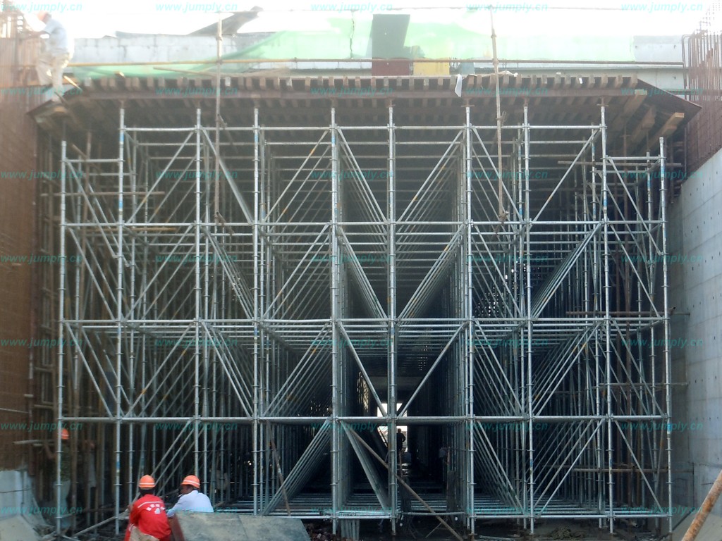 “承插型盤扣式腳手架,高，太高，過高就危險了”